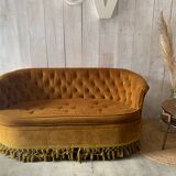 Velvet toad bench