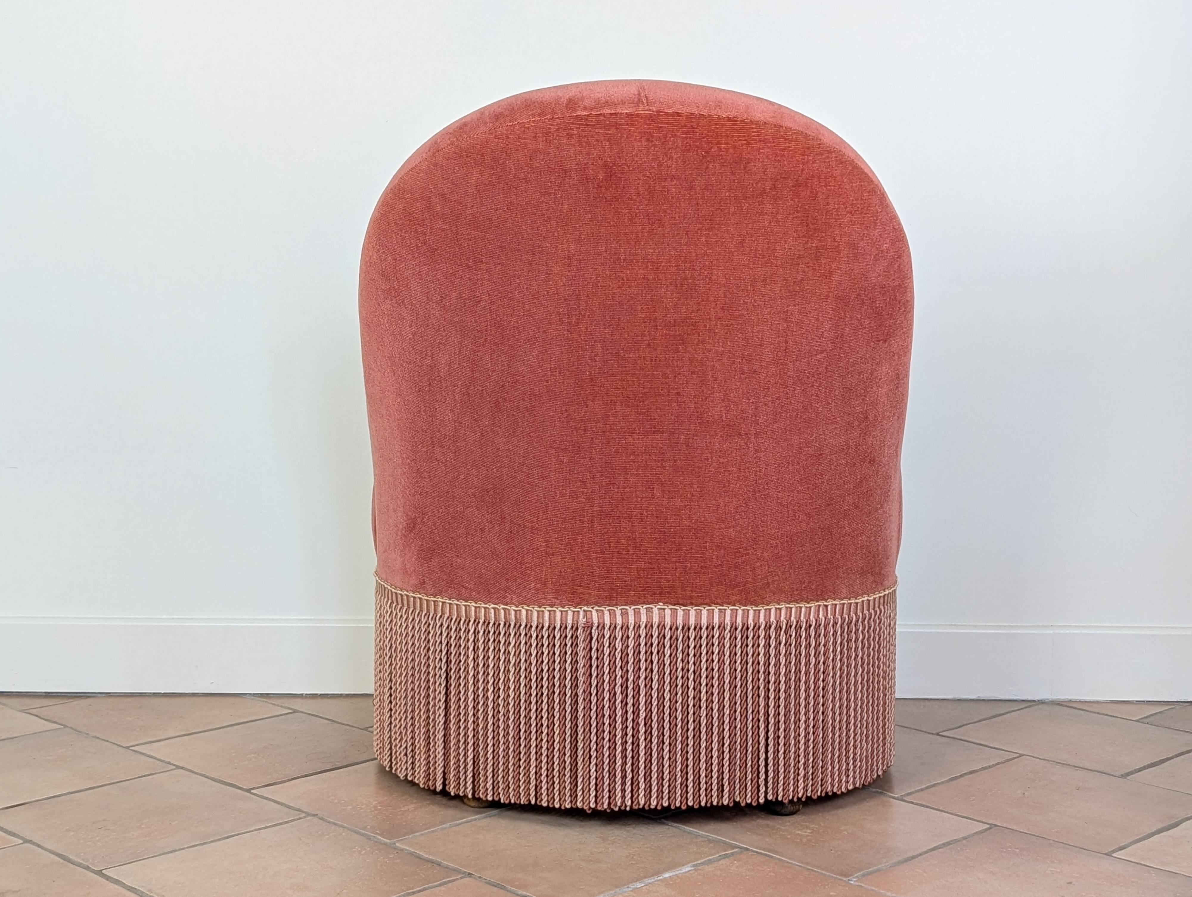 Velvet frog armchair