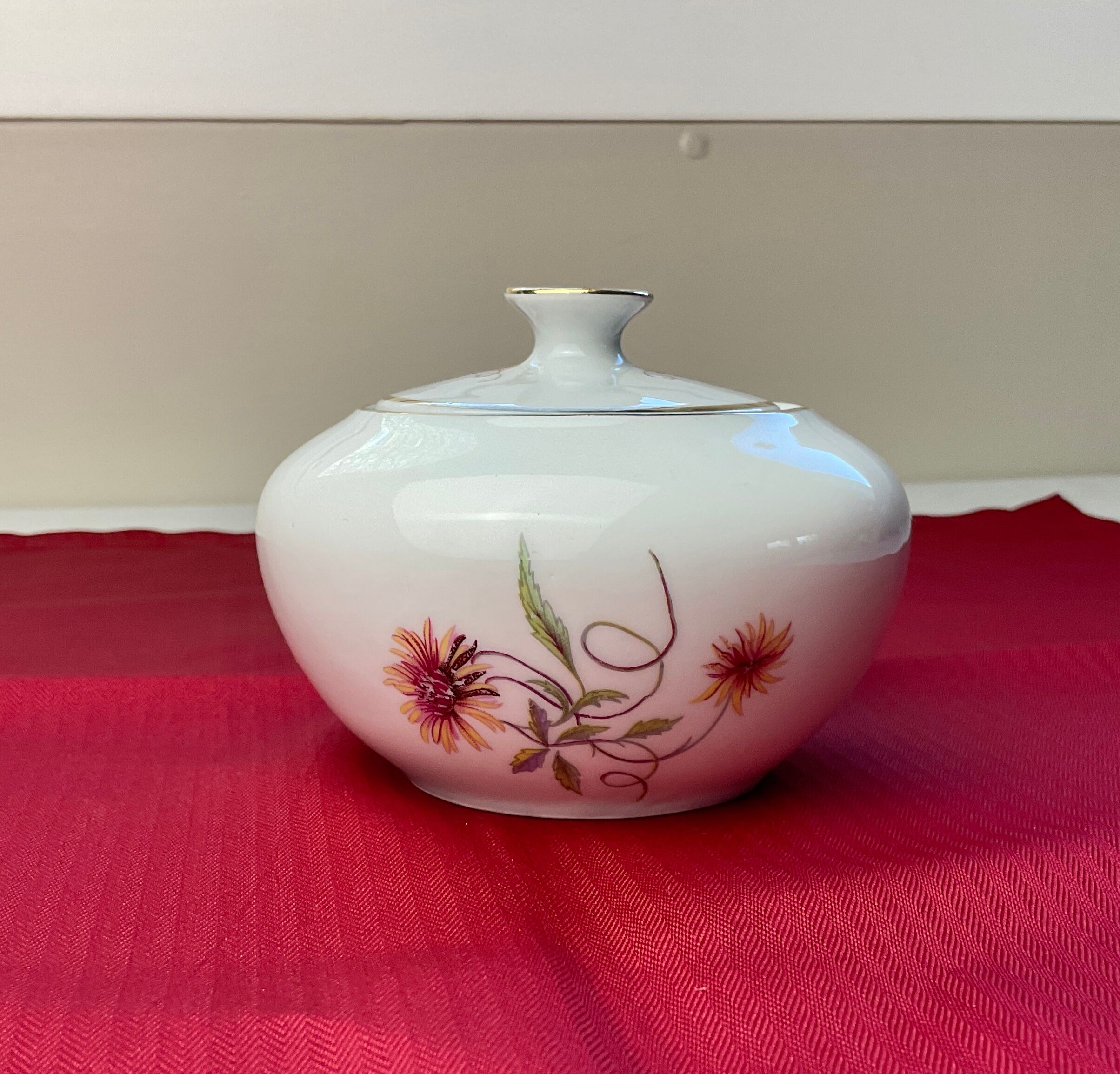 Vintage Veb Weisswasser sugar bowl 60 ́