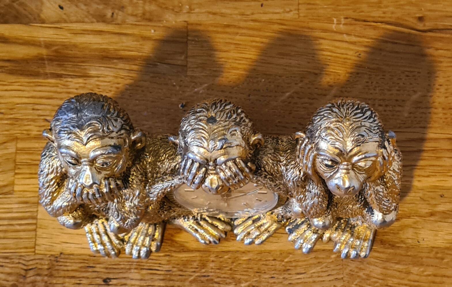 Clock / alarm clock vintage lancel model "the three monkeys of wisdom" very rare!