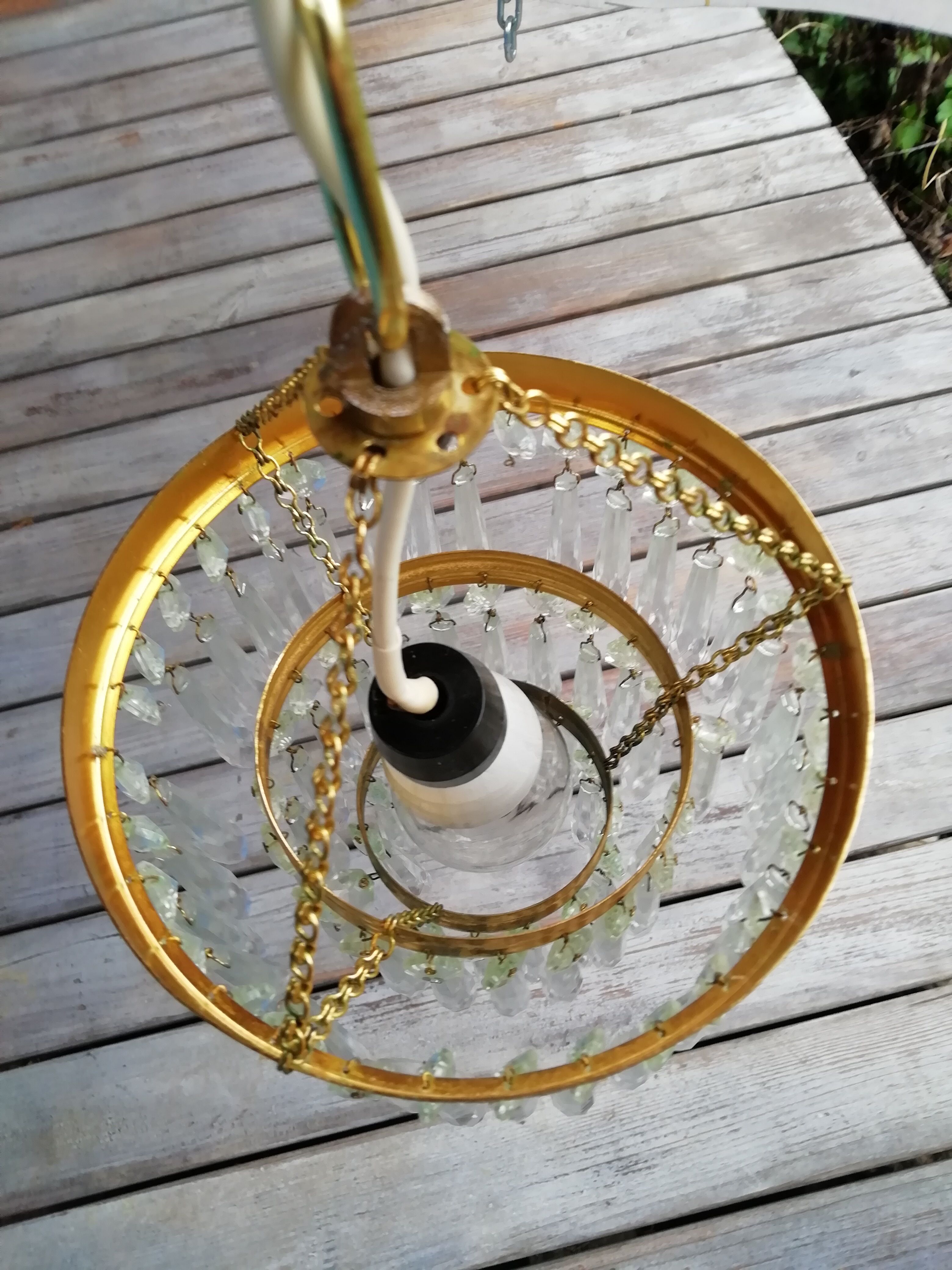 Lustre à pampilles en cristal