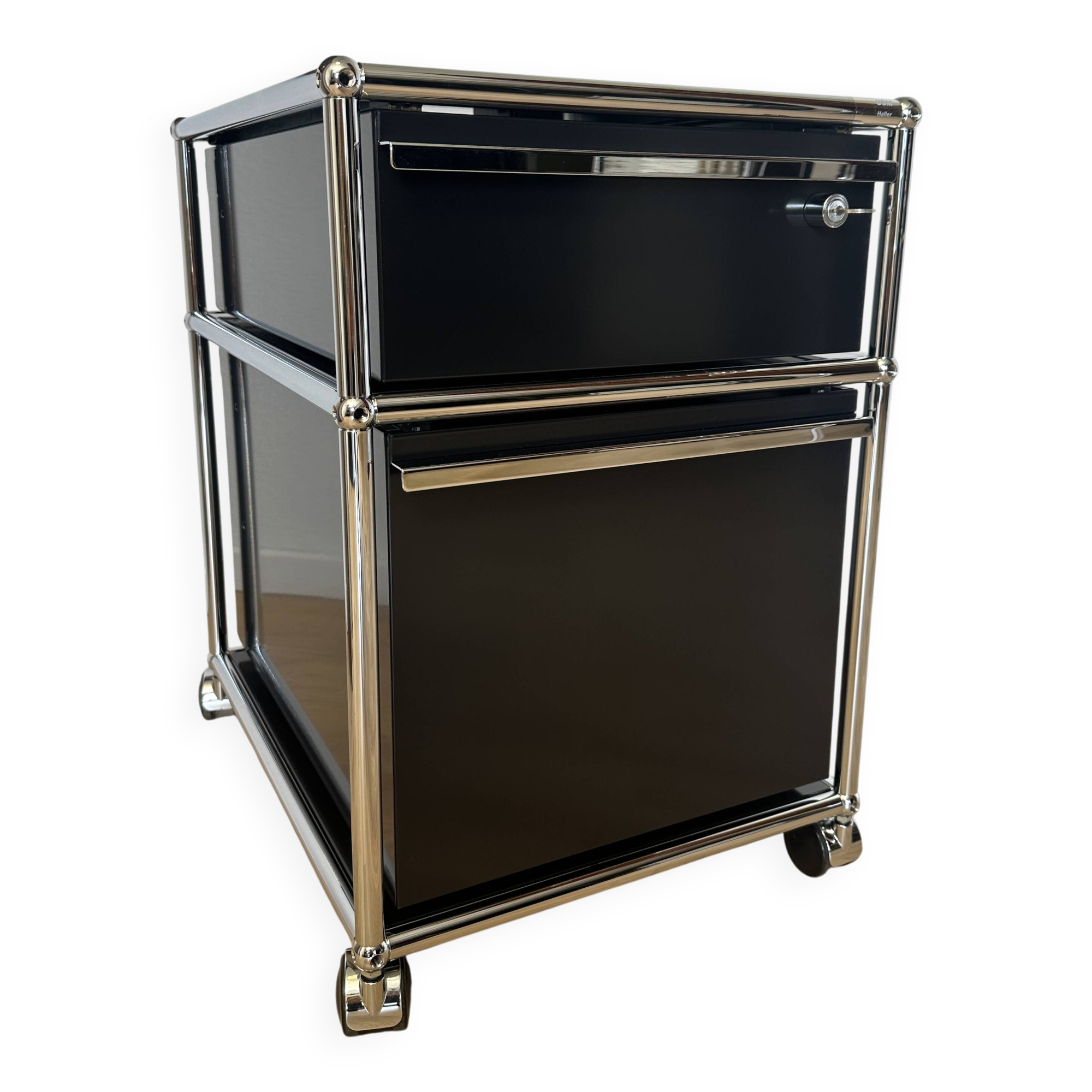 USM Haller mobile cabinet in Graphite Black