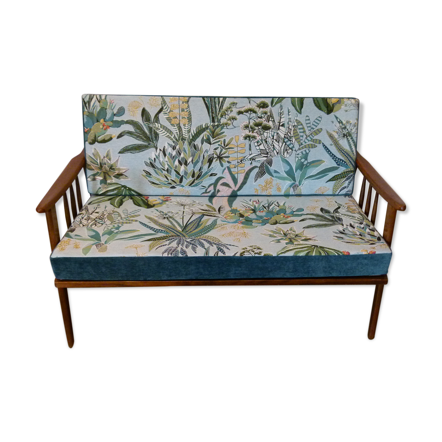 Scandinavian bench year 60