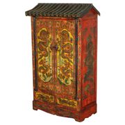 Armoire chinoise vintage peinte avec pagode et tiroirs