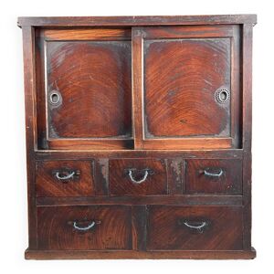 Cabinet japonais antique de l’ère