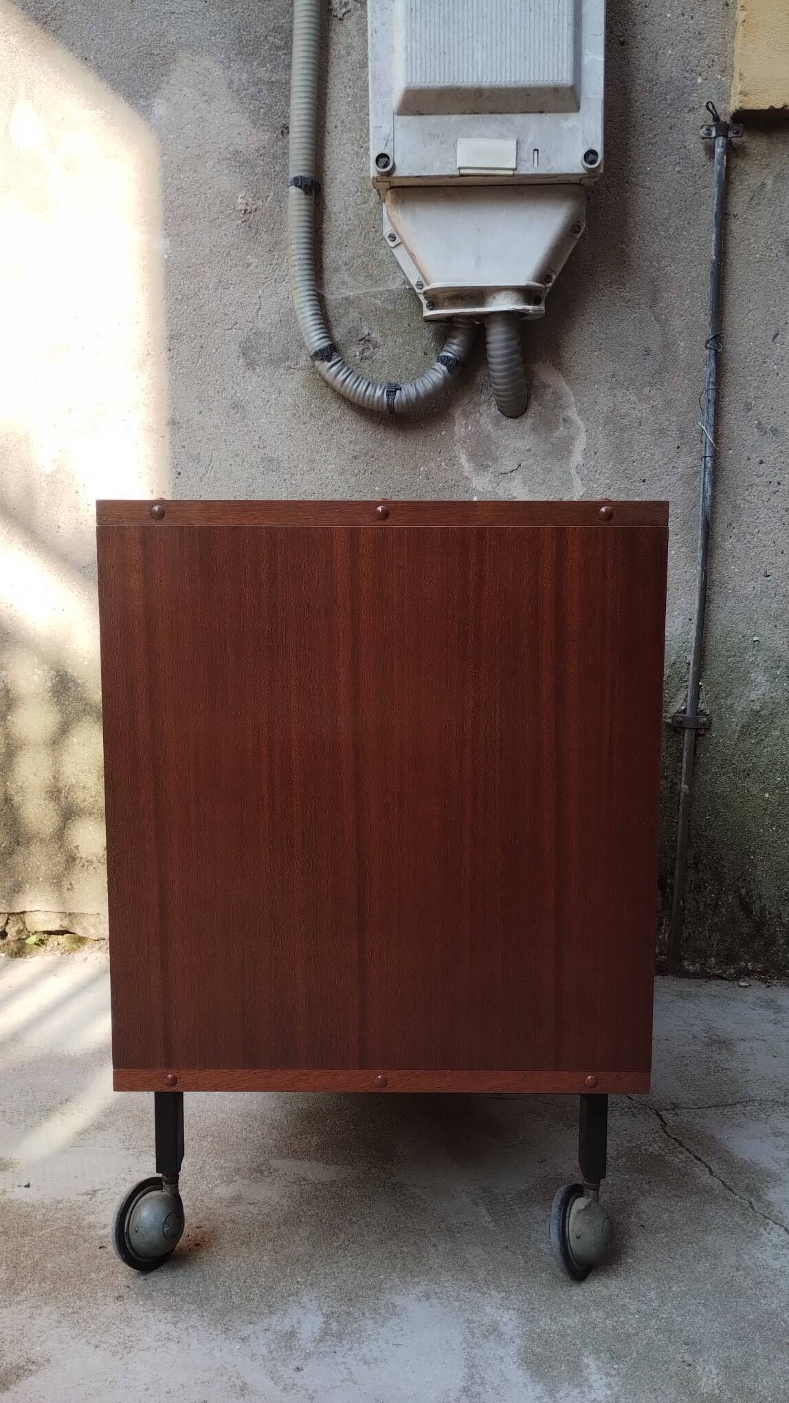 Bar / TV cabinet on wheels