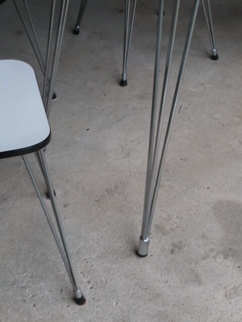 Table and Chair set in formica foot Eiffel Tower of the 1970s