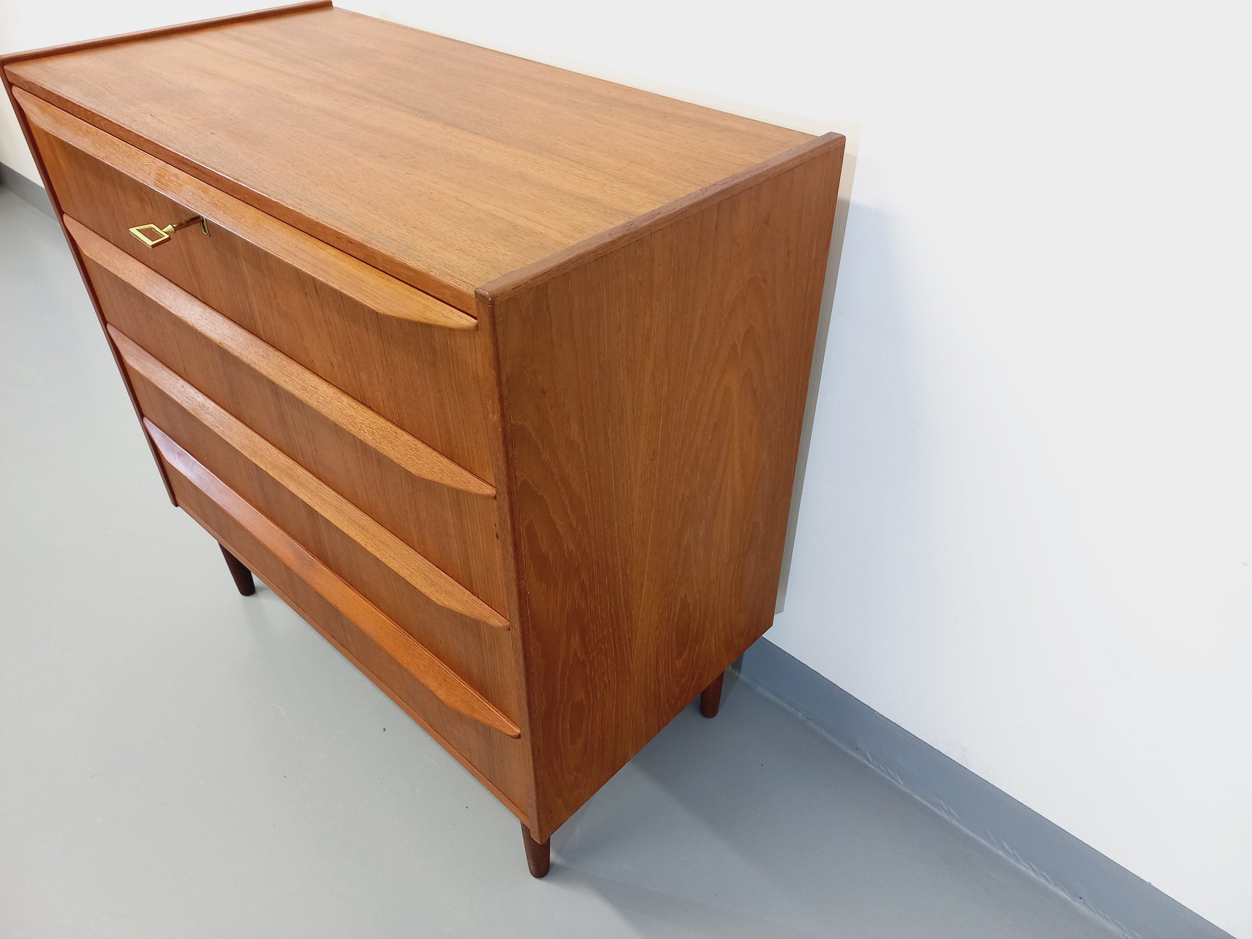 Vintage Scandinavian teak chest of drawers from the 60s