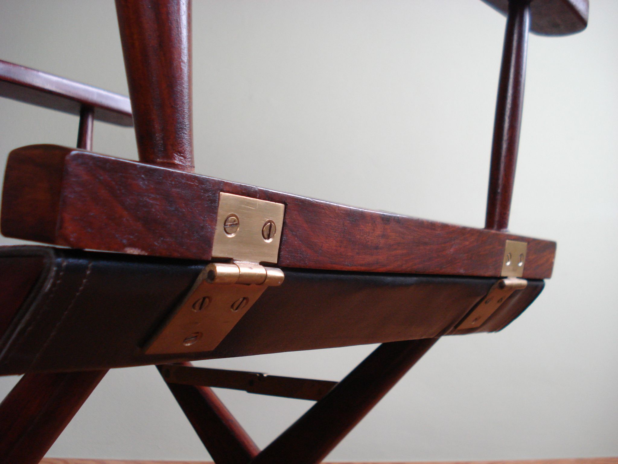 Fauteuil en palissandre par M. Hayat & Bros., Pakistan, années 1970