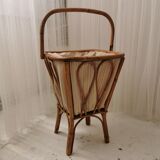 Rattan worker