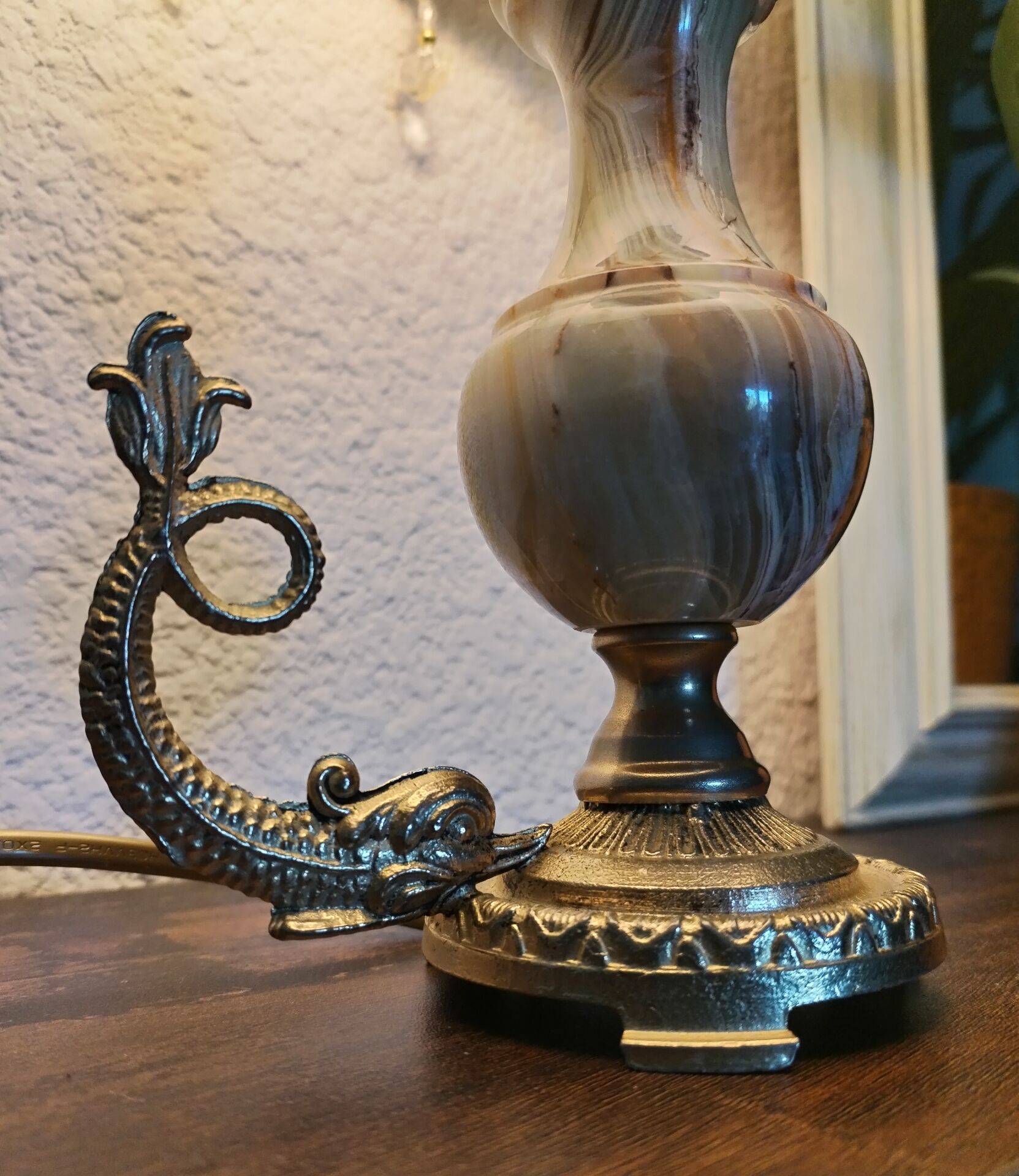 Lampe de table vintage en onyx et laiton, Italie
