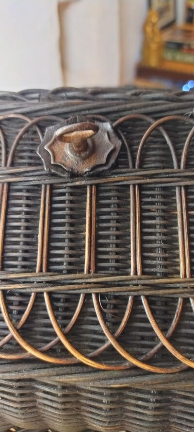 Old Bressan basket in blackened wicker