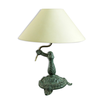 Lampe en bronze patiné