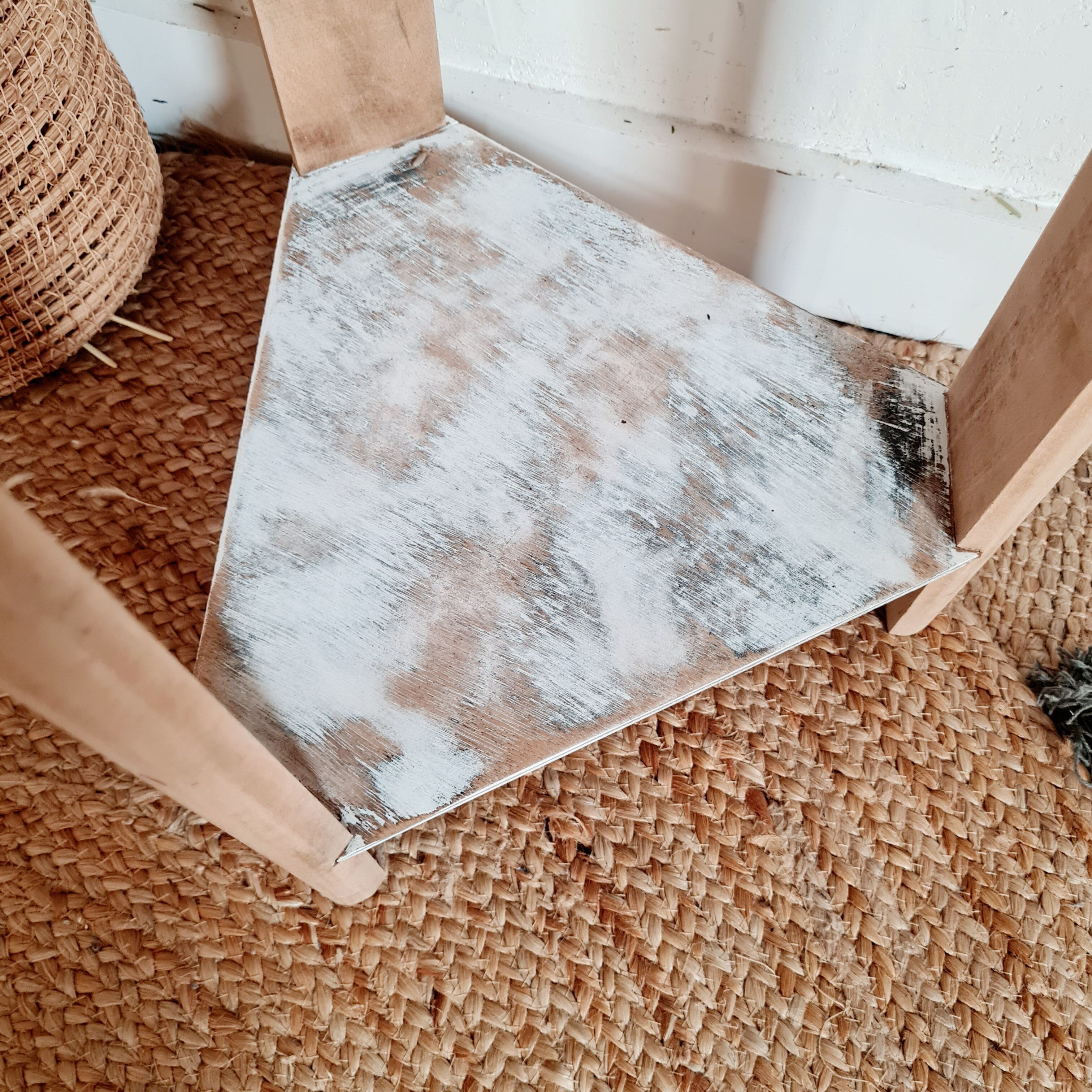 Worker - renovated antique jewelry furniture