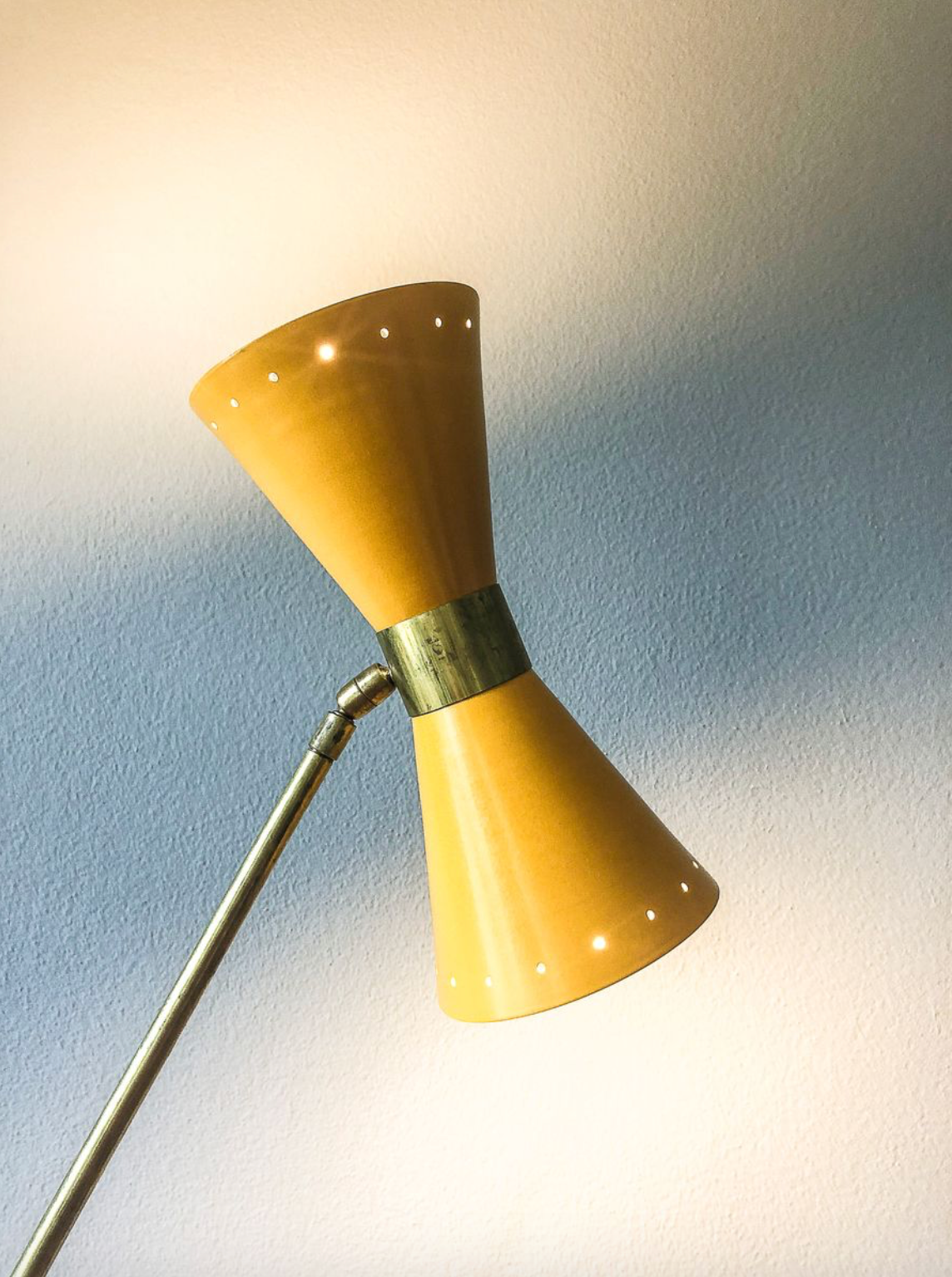 Mid-century italian yellow diabolo floor lamp