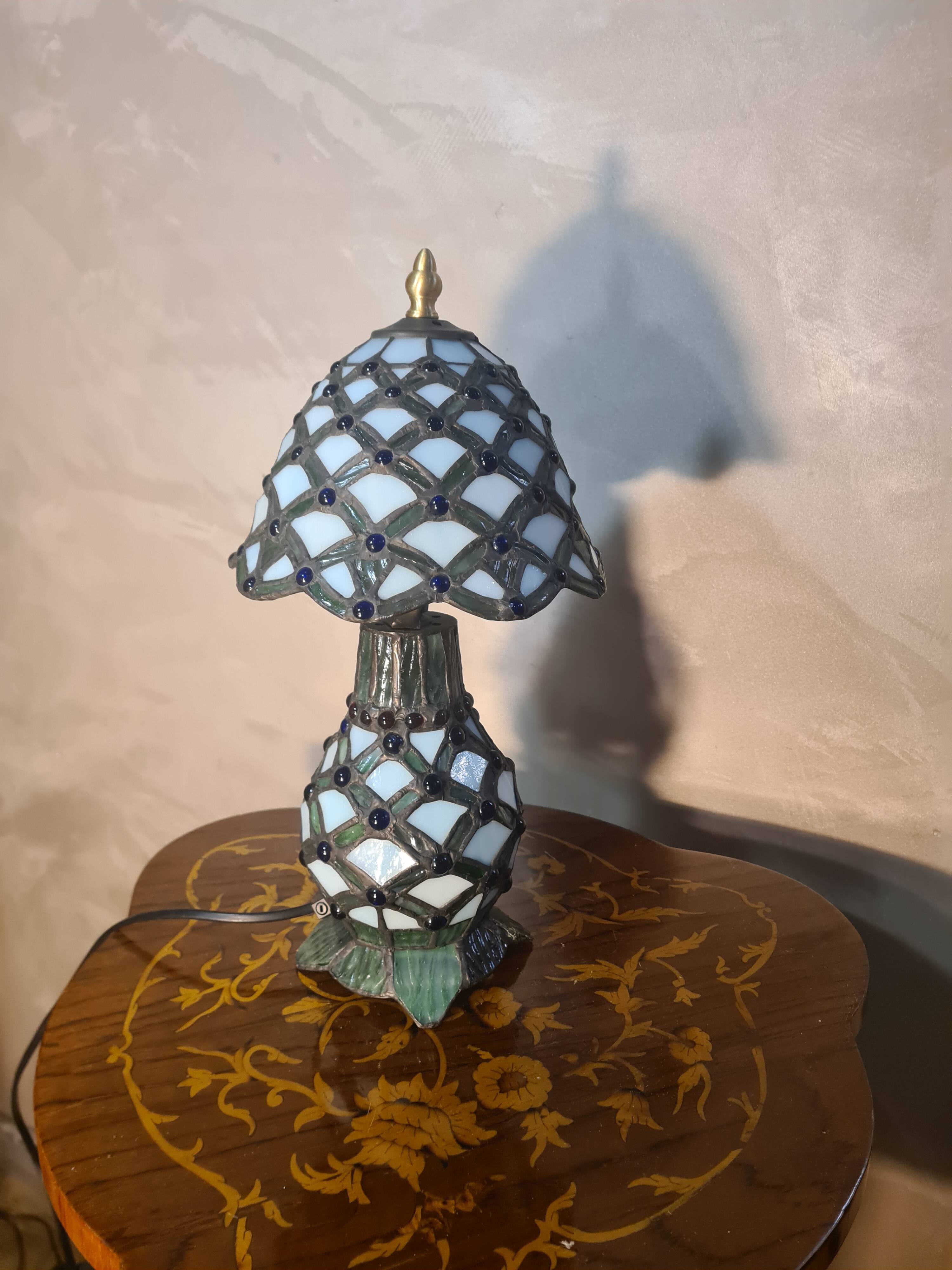 lamp with 2 lights, stained glass, handmade lead solder, Tiffany style