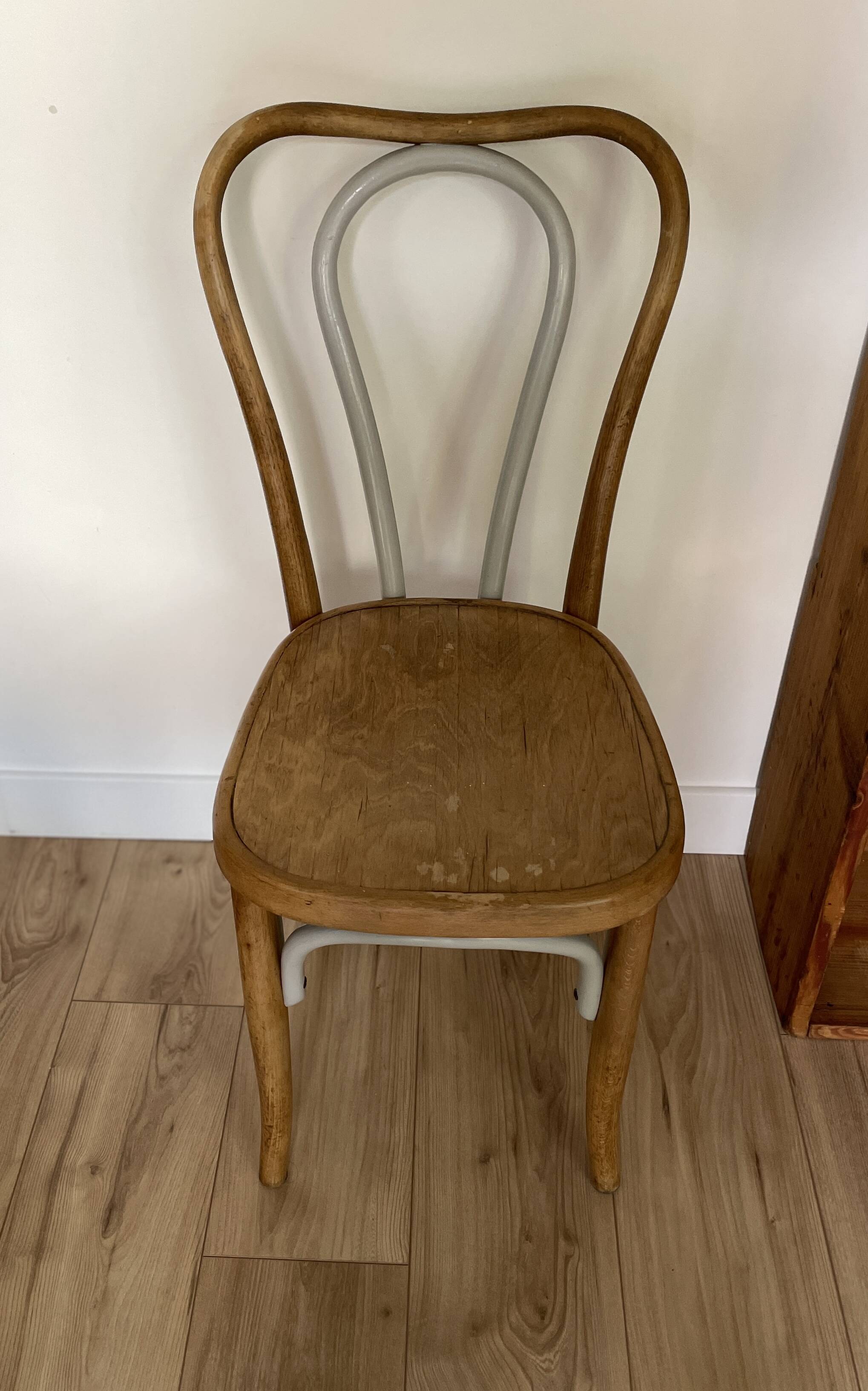 Set of 3 FISCHEL stamped bentwood bistro chairs from 1920-40.