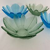 Lot of 4 glass cups in flower shape