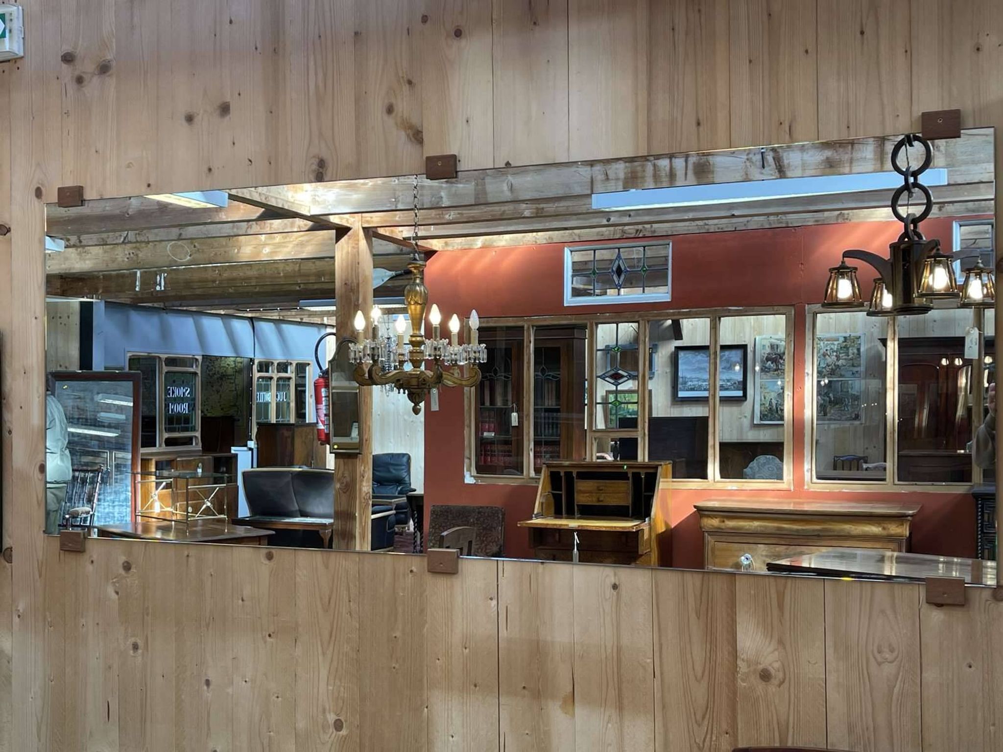 Long miroir moderne