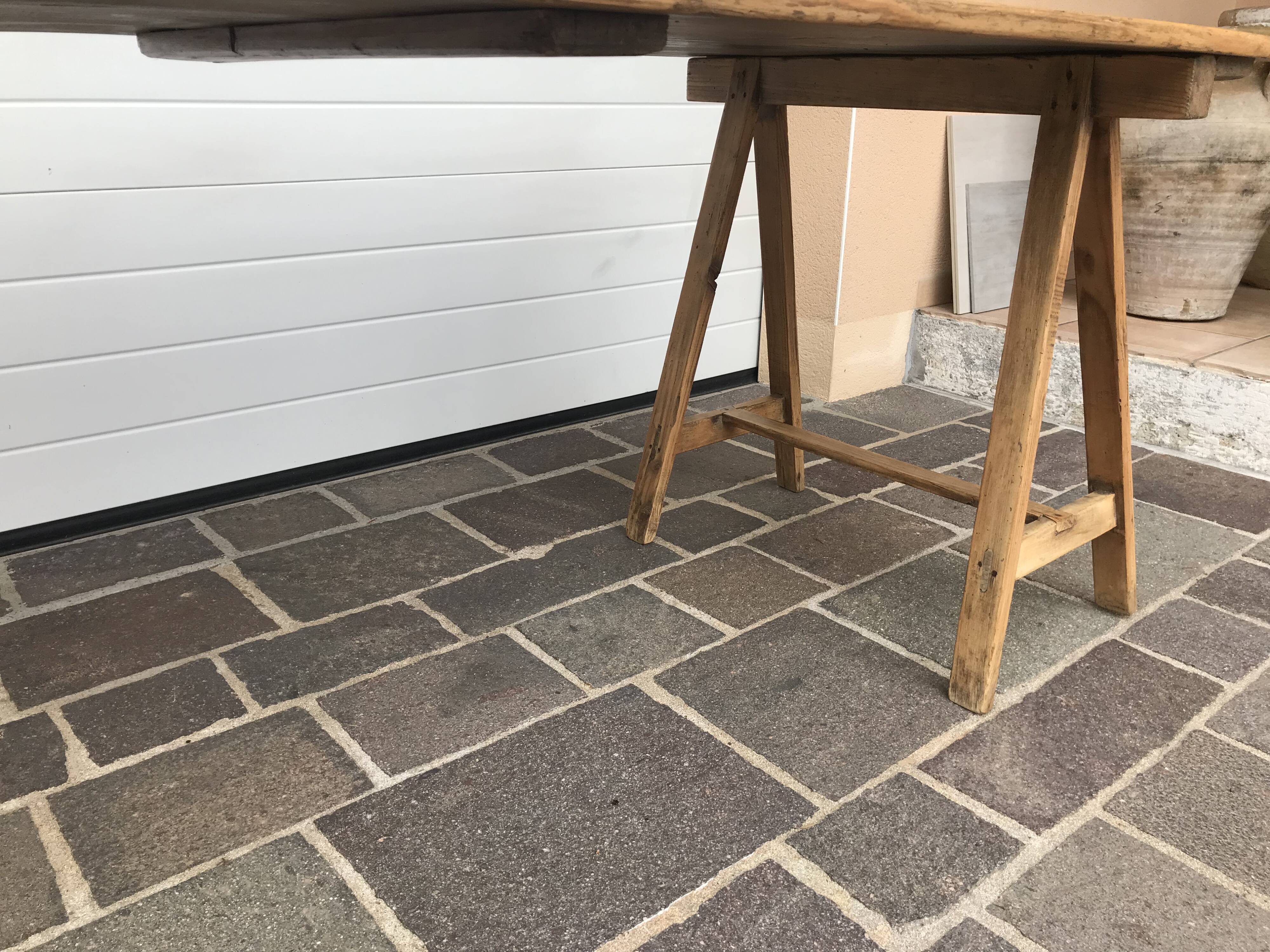 Winegrower's farm table