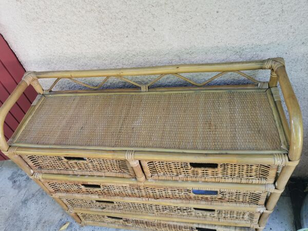 Commode rotin