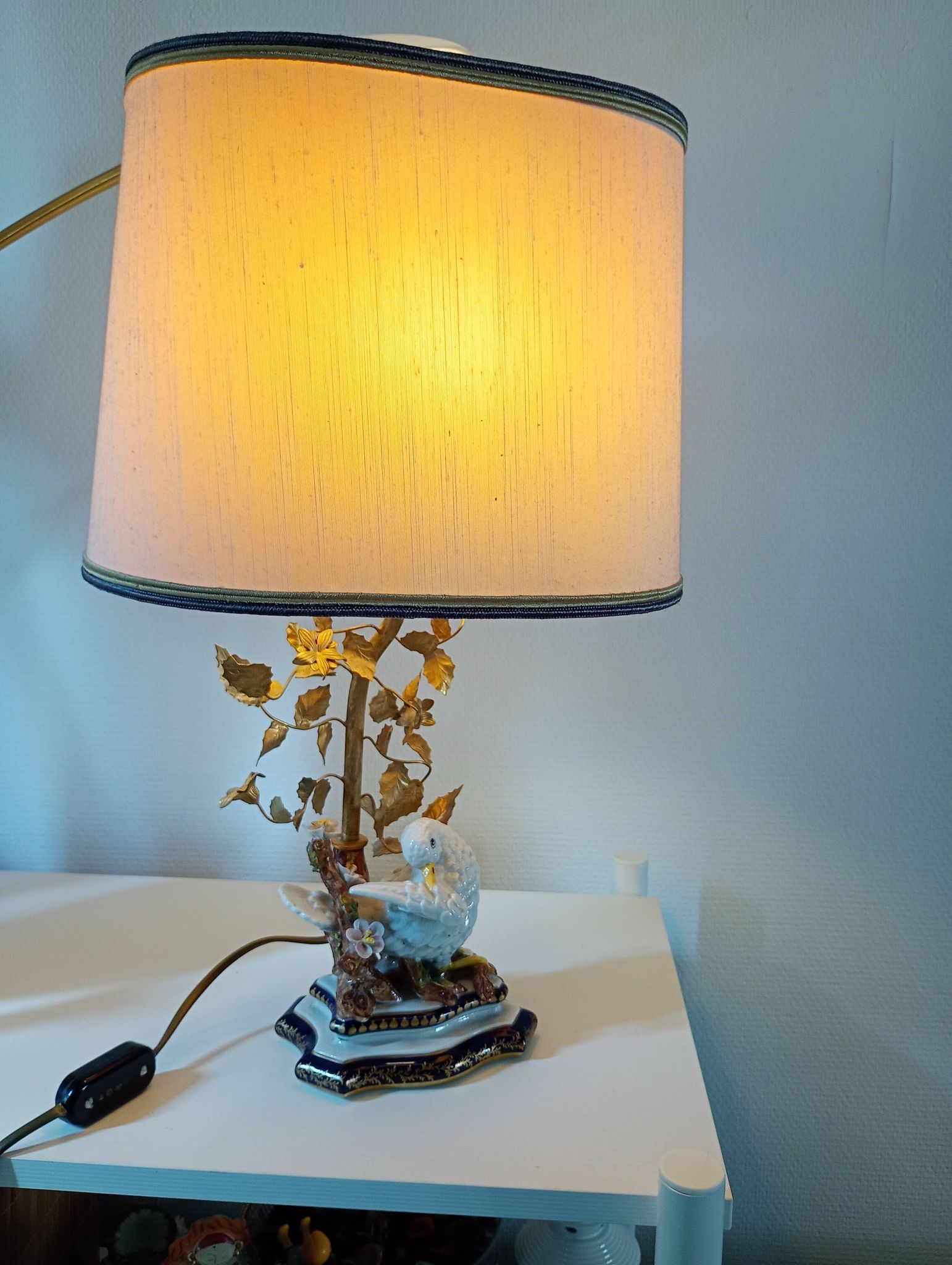 Sèvres porcelain lamp with Giulia Mangani signature