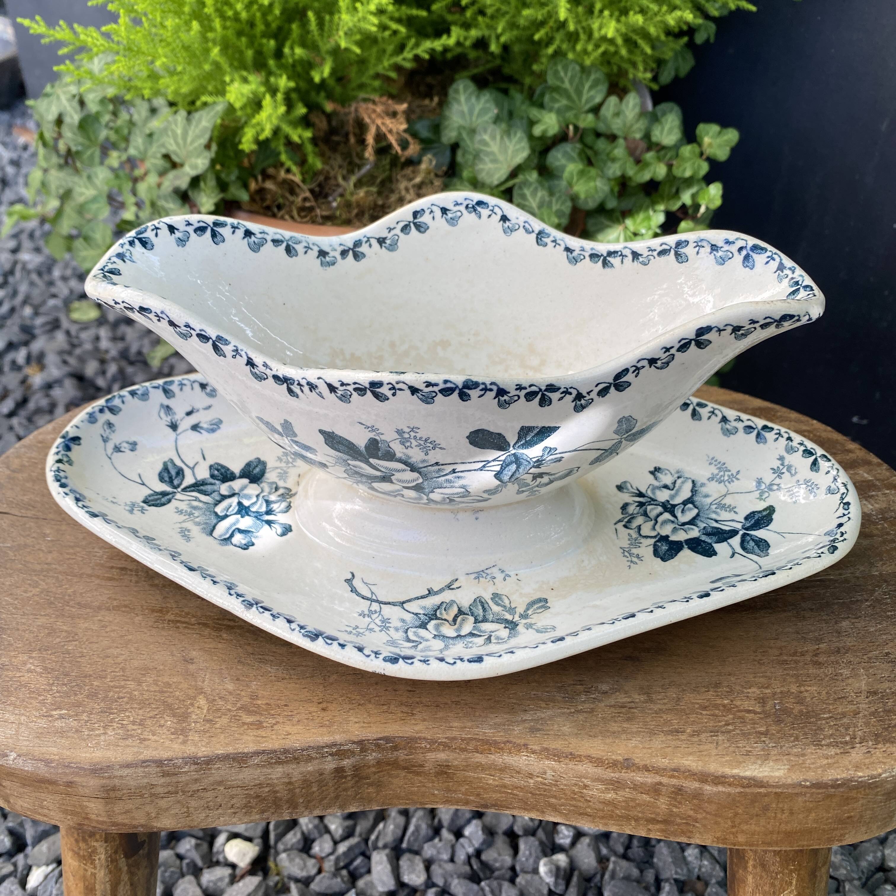 Ironstone sauce boat St Amand