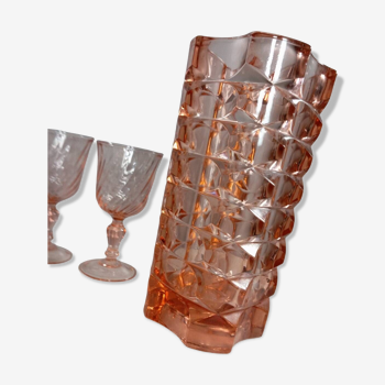 Windsor pink glass geometric vase from Luminarc