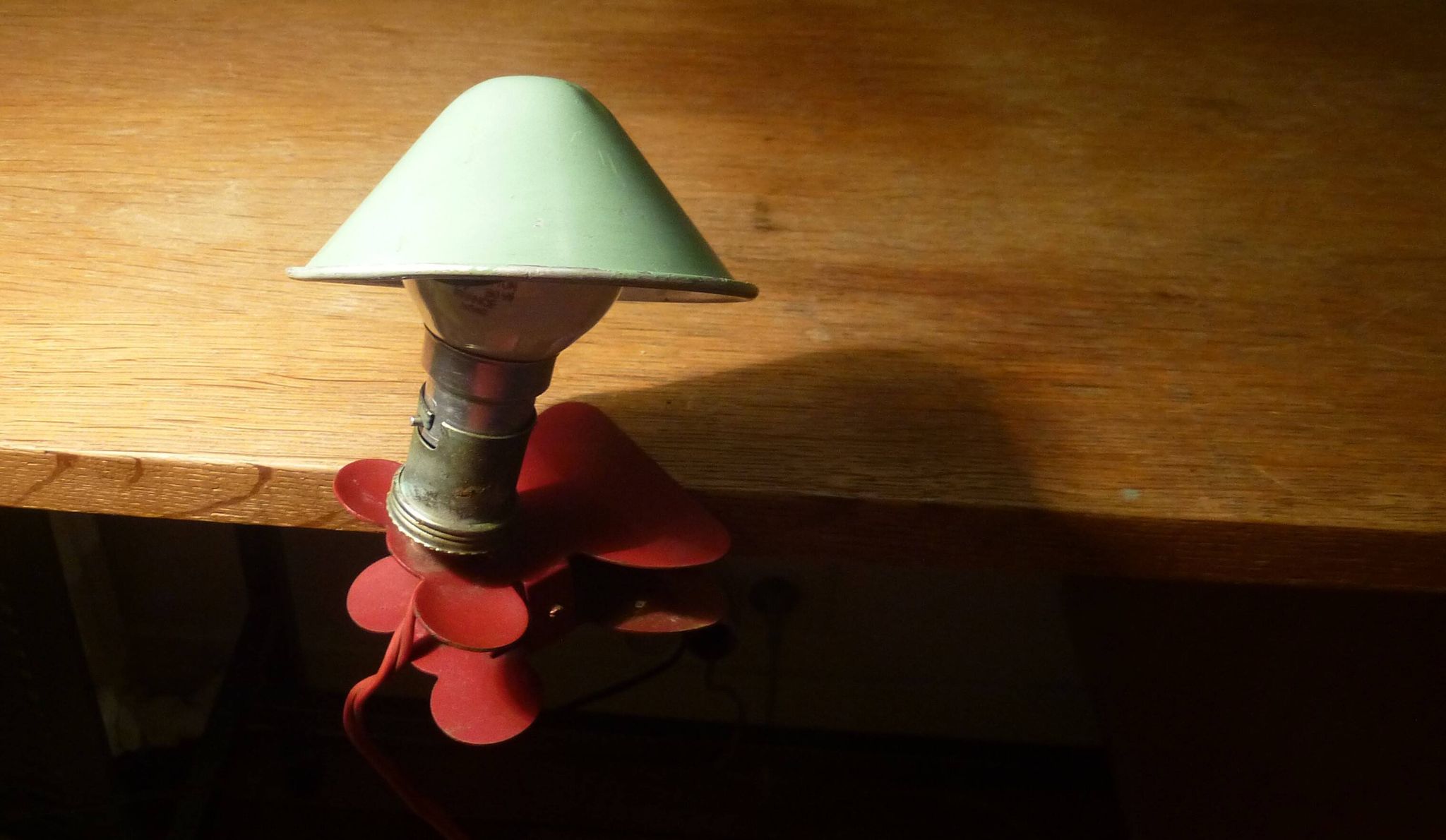 Metal "mushroom" spot clip lamp, 1950s