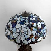 Important Art Nouveau table lamp – Tiffany style, circa 1980