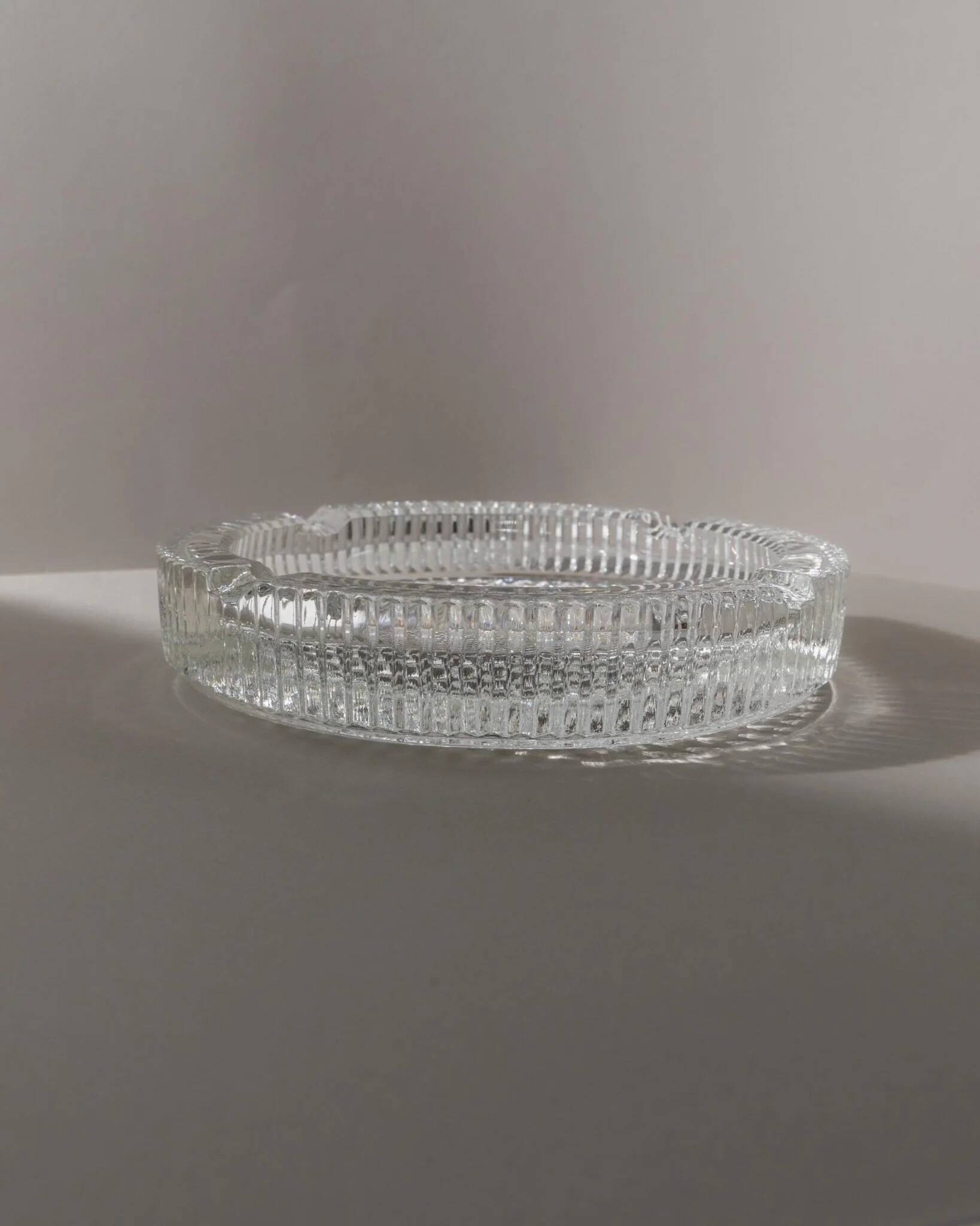 Large vintage Murano glass ashtray - textured glass - timeless design from Italy in the 1960s - elegant gift idea, retro table decoration.