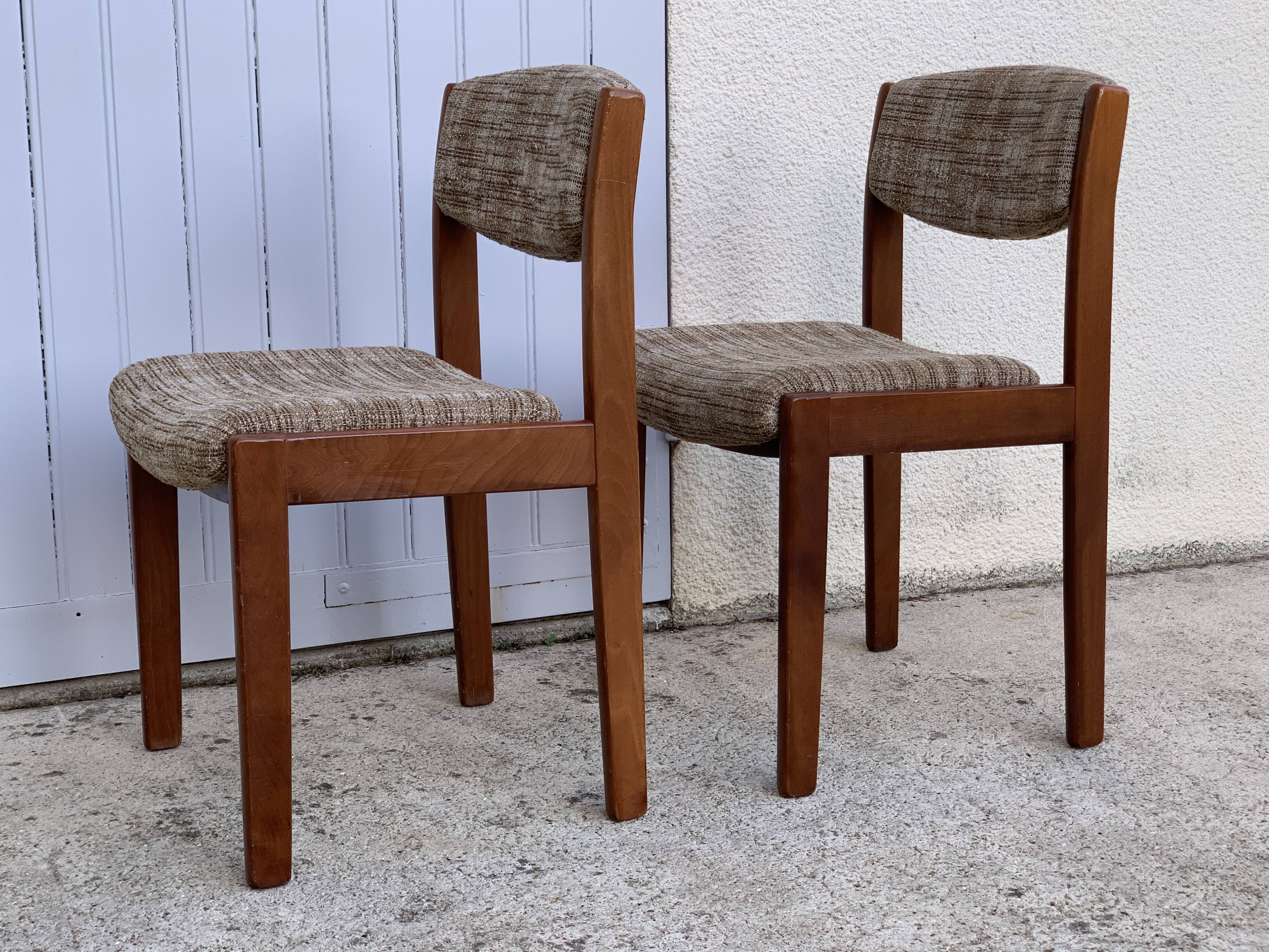 Pair of vintage chairs 1970