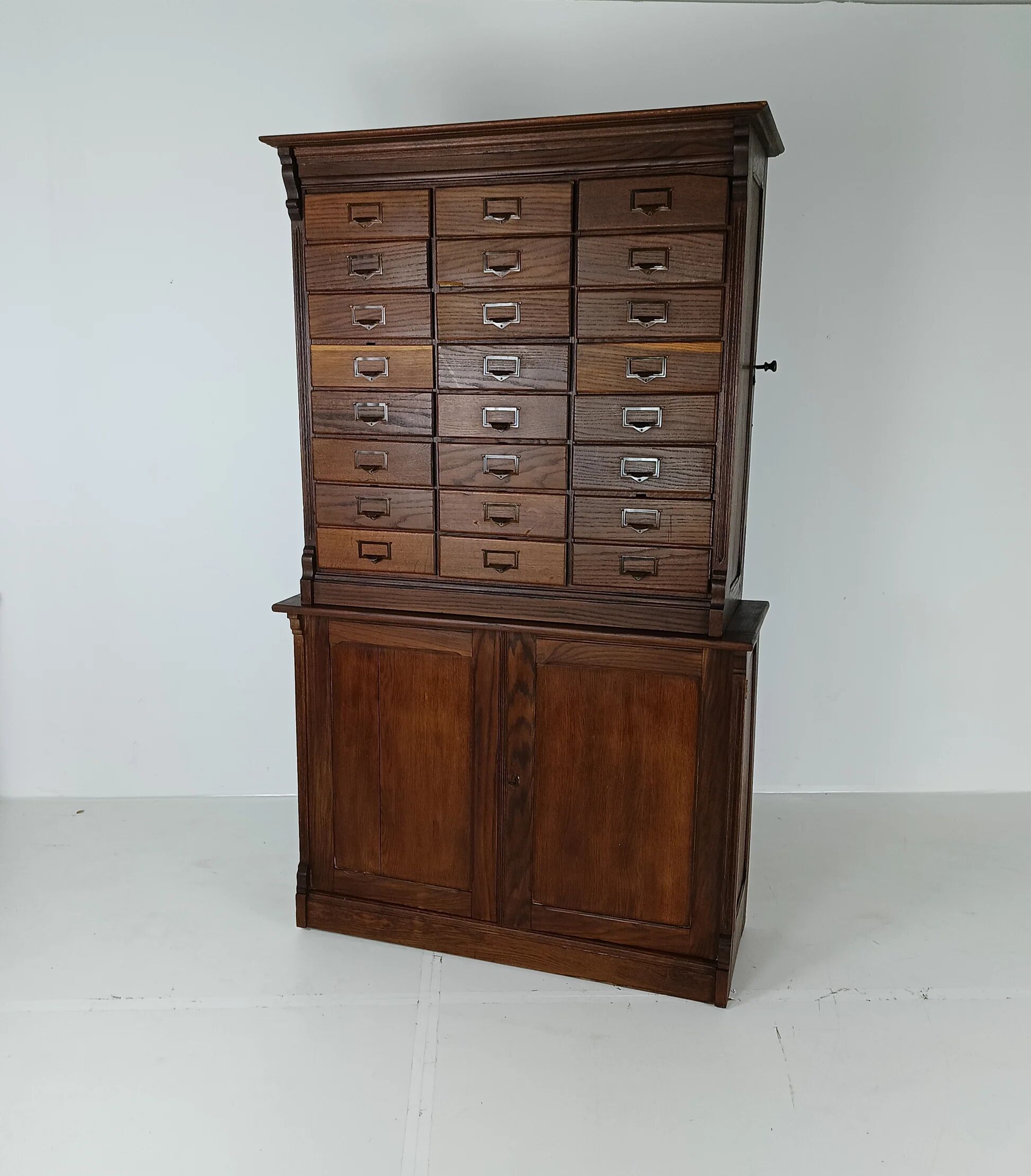 Cabinet de notaire ancien