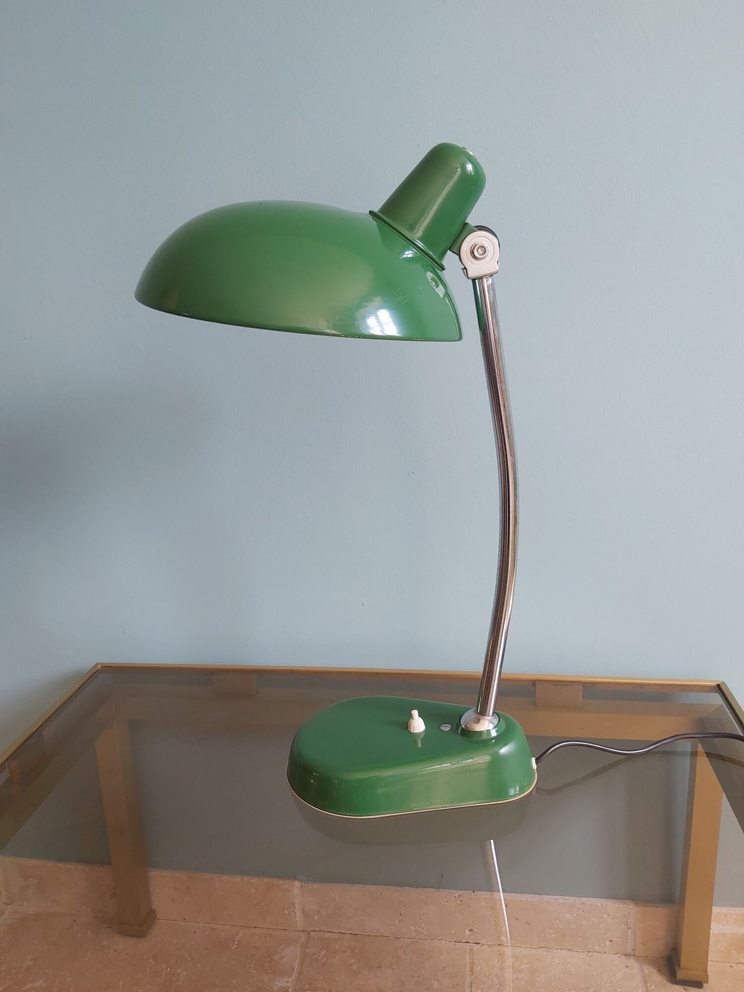 Large vintage desk lamp (50cm) in green lacquered metal, 70s