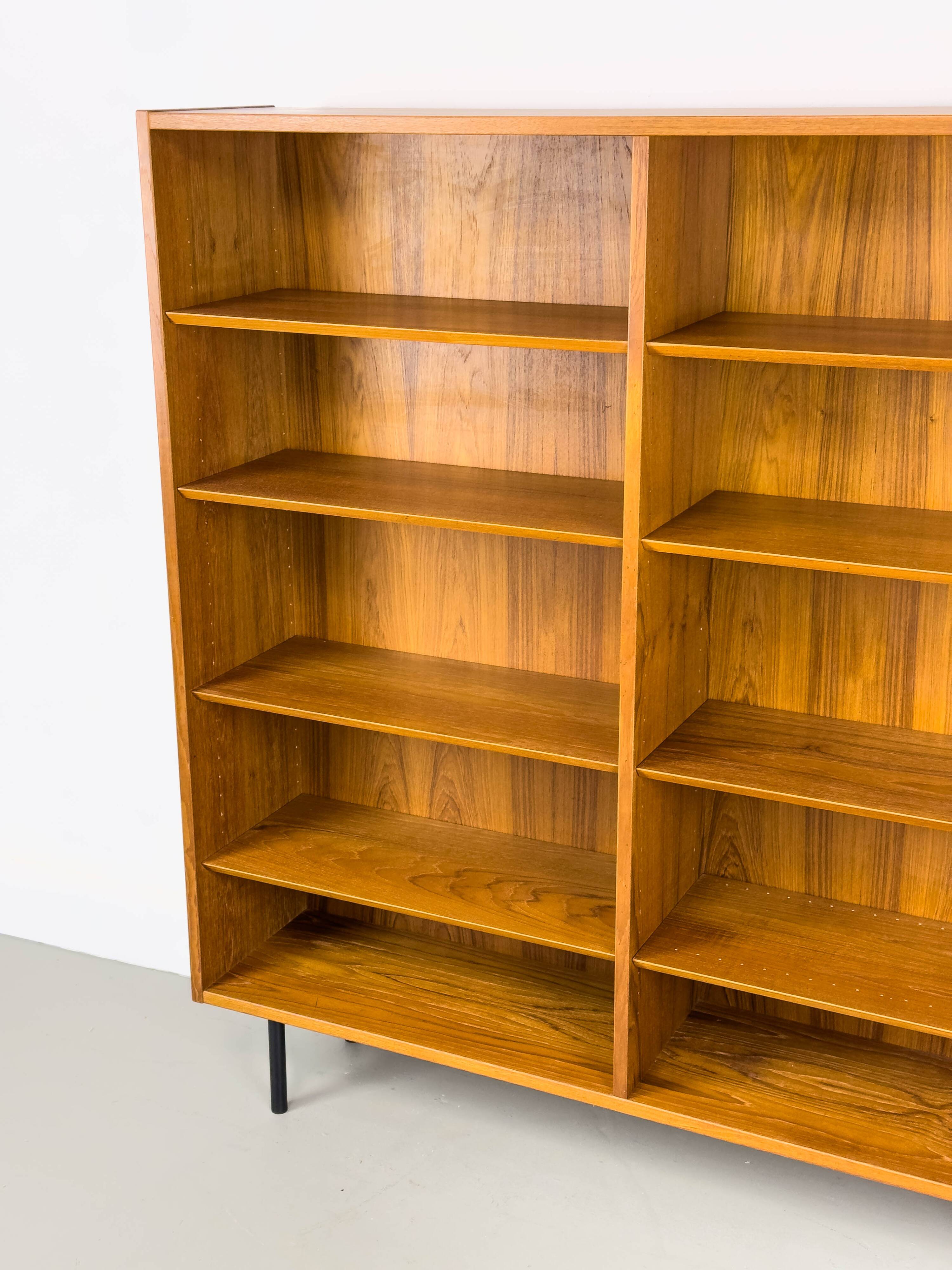 Vintage Danish Teak Bookshelf by Carlo Jensen for Hundevad & Co., 1960s
