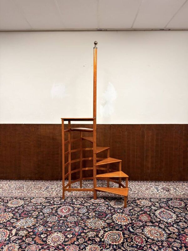 Grand escalier original de la bibliothèque anglaise Wernicke Globe Wernicke