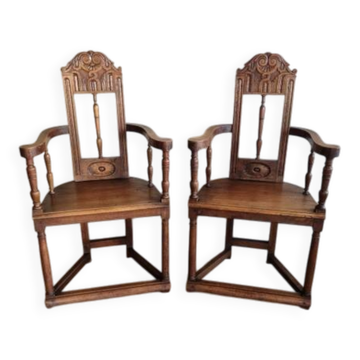 Chatting chairs