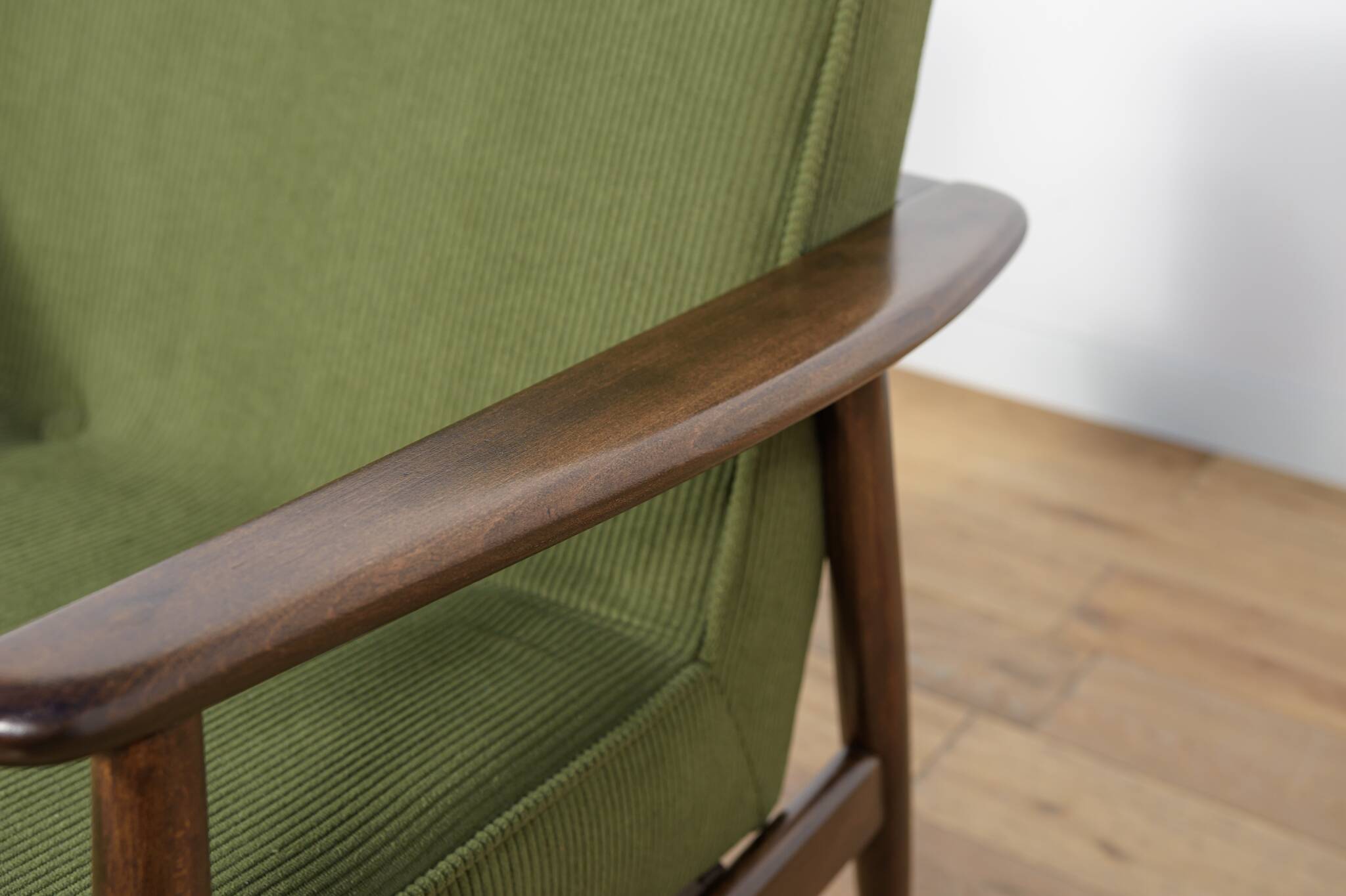 Model 300-192 Armchair by Juliusz Kedziorek for Goscinska Furniture Factory