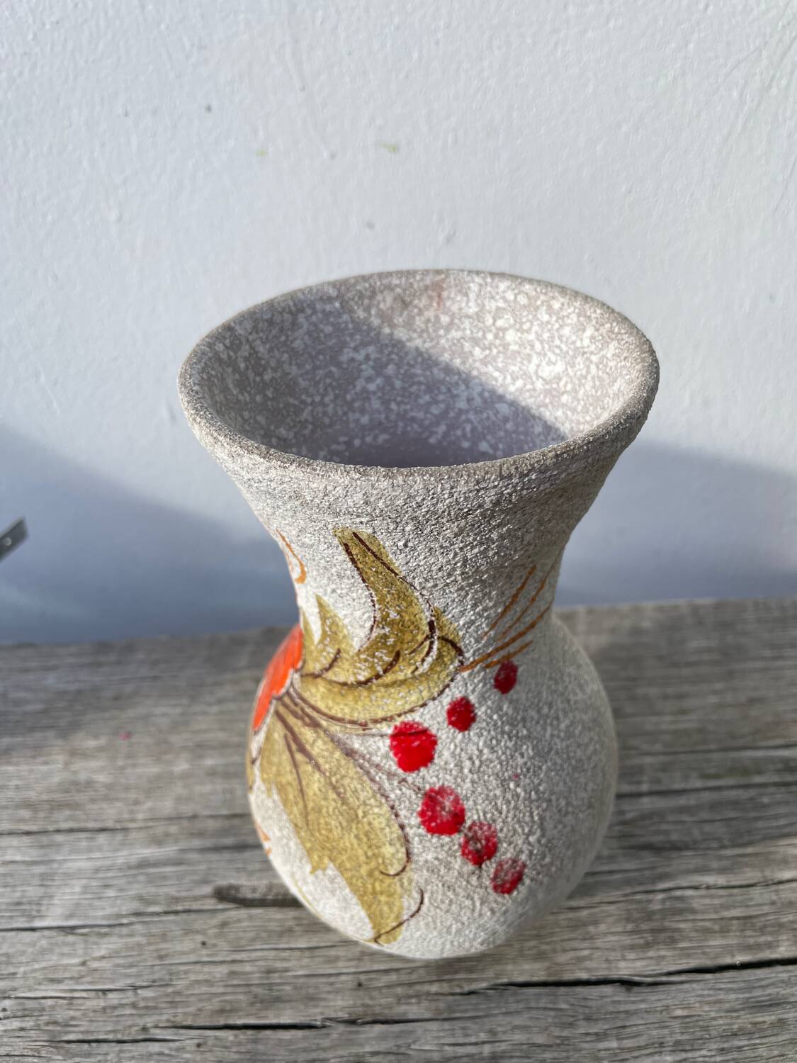 Italian ceramic vase from 1950 with floral decoration