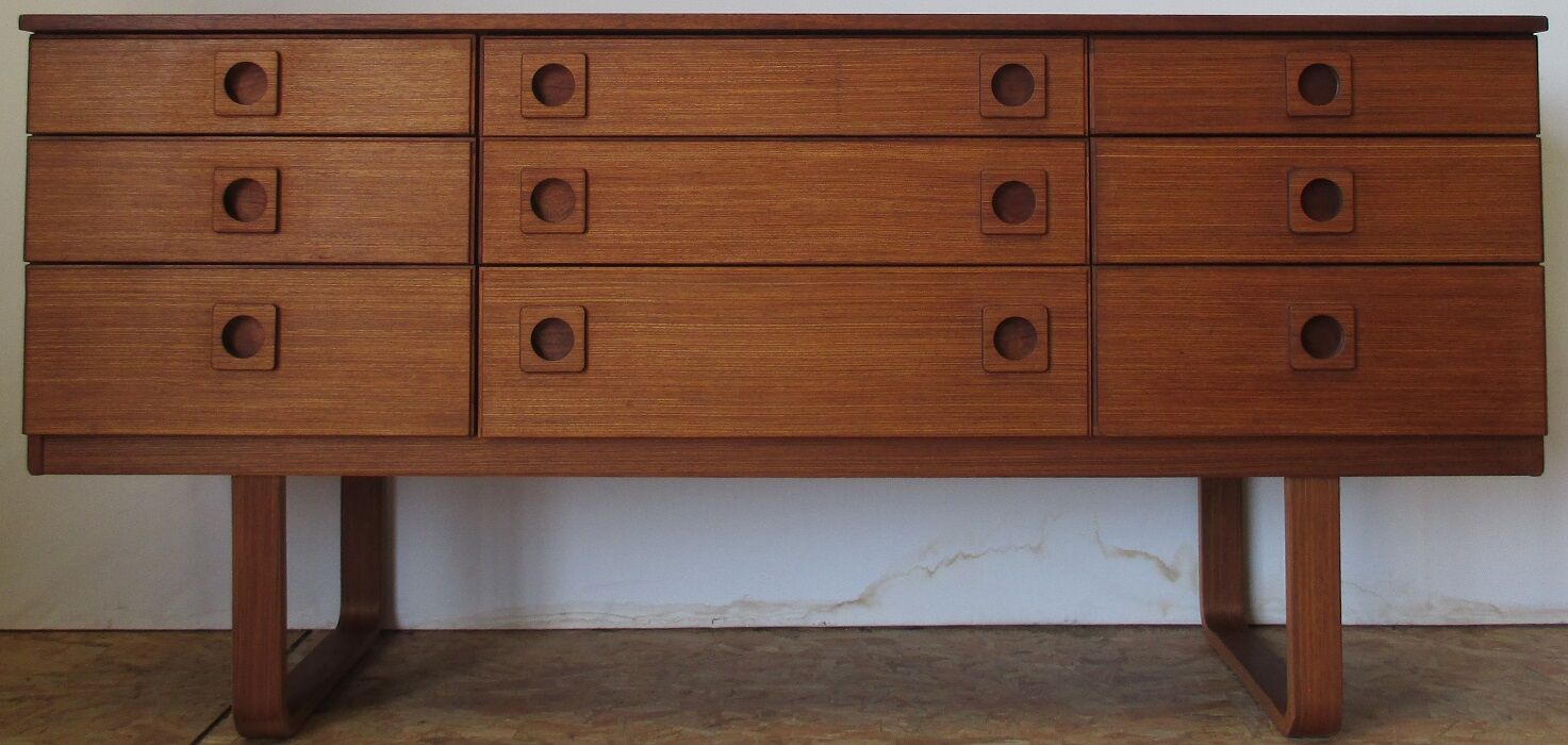70 's teak long chest of drawers 9 drawers Shreiber