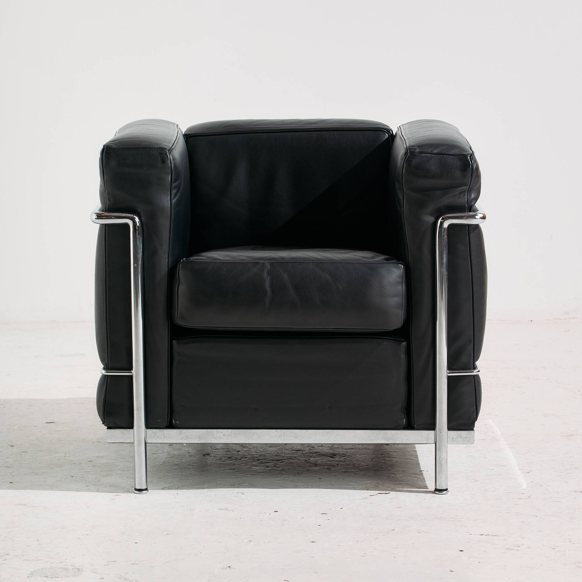 LC2 armchair by Le Corbusier, Pierre Jeanneret and Charlotte Perriand for Cassina