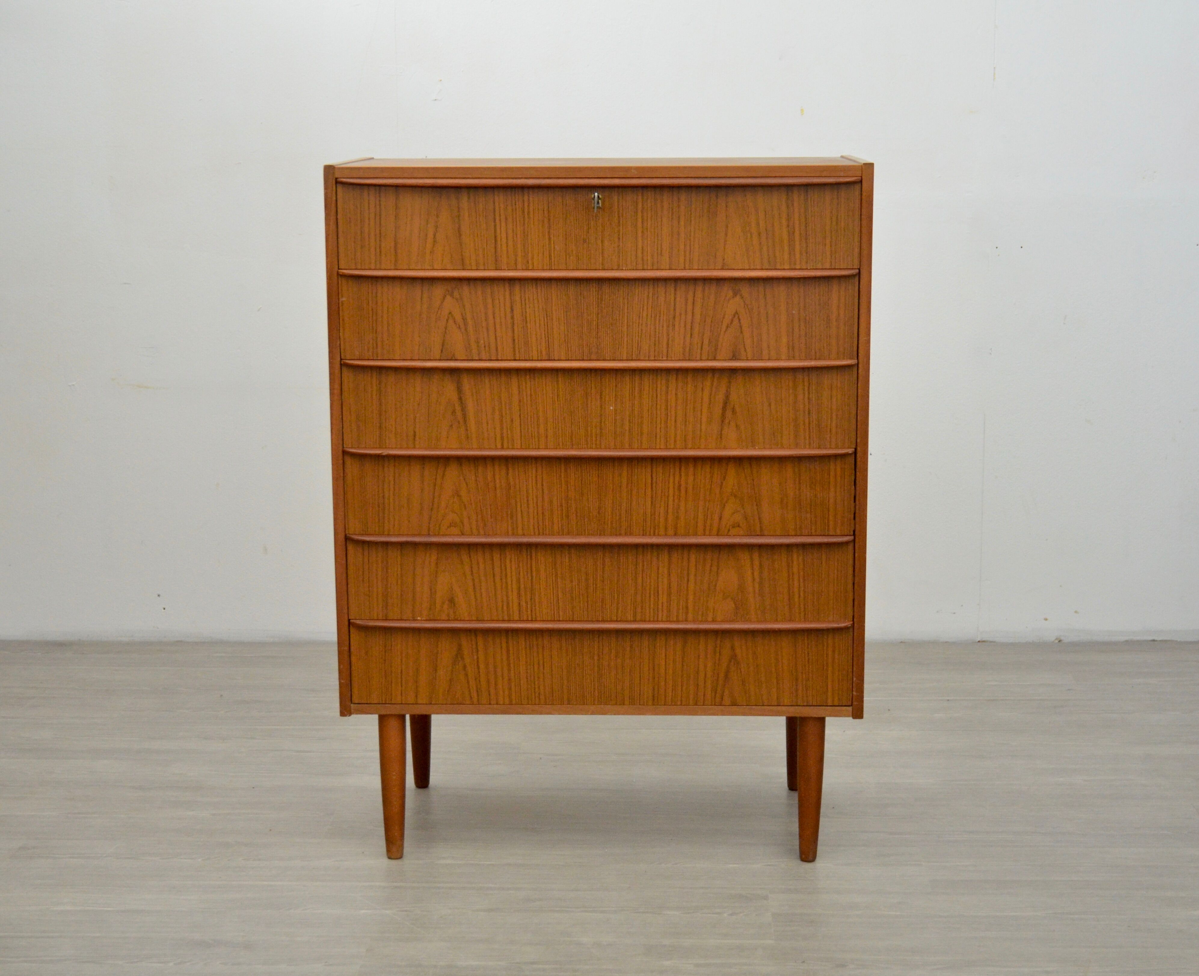 Commode en teck, années 1960
