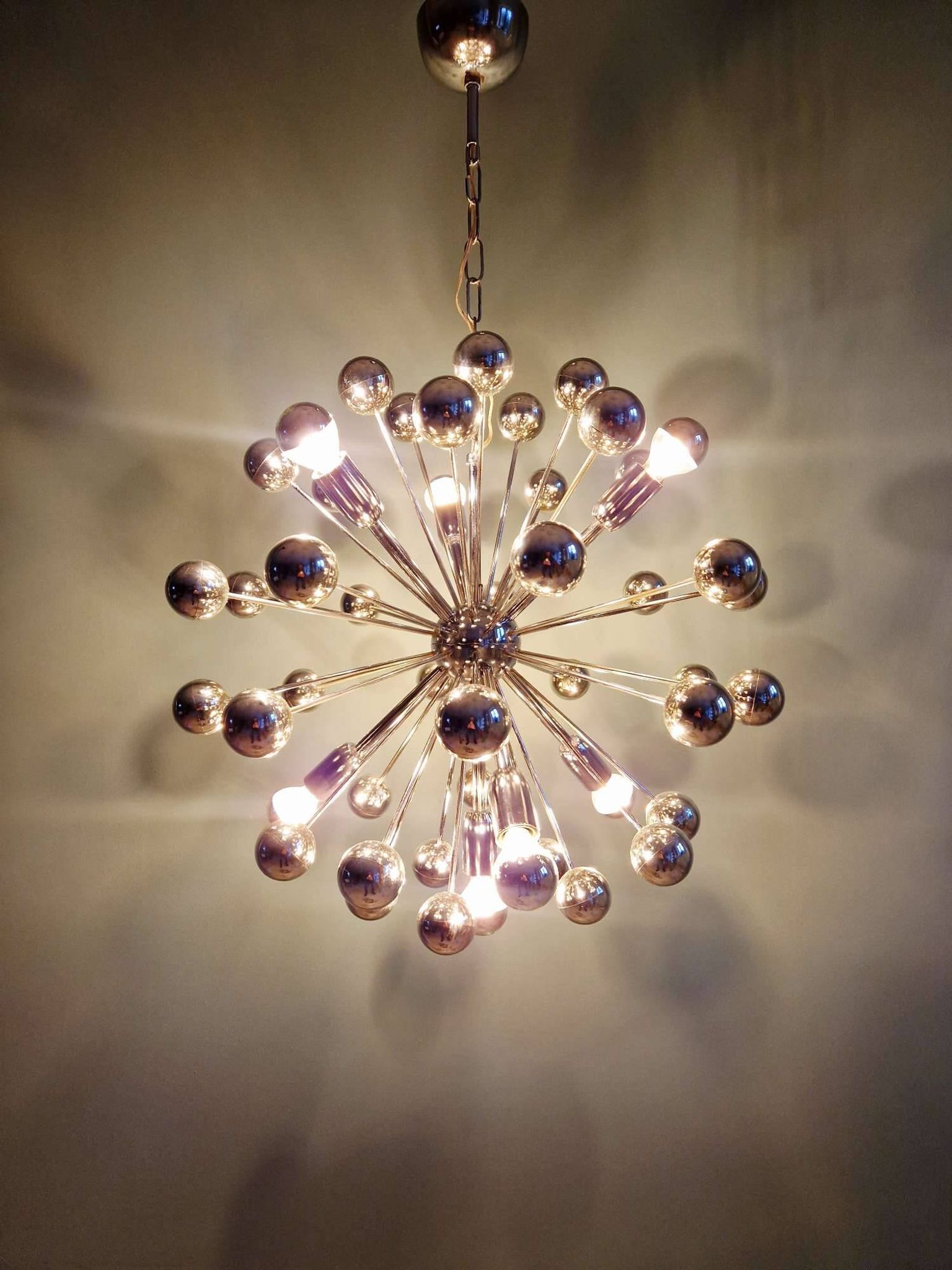 Lustre Sputnik en métal chromé, design Space Age, 1960
