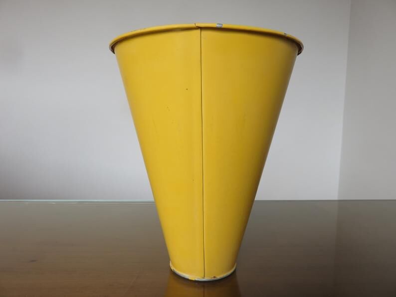 Cache pot tripod in pale green metal and yellow 50 60 years