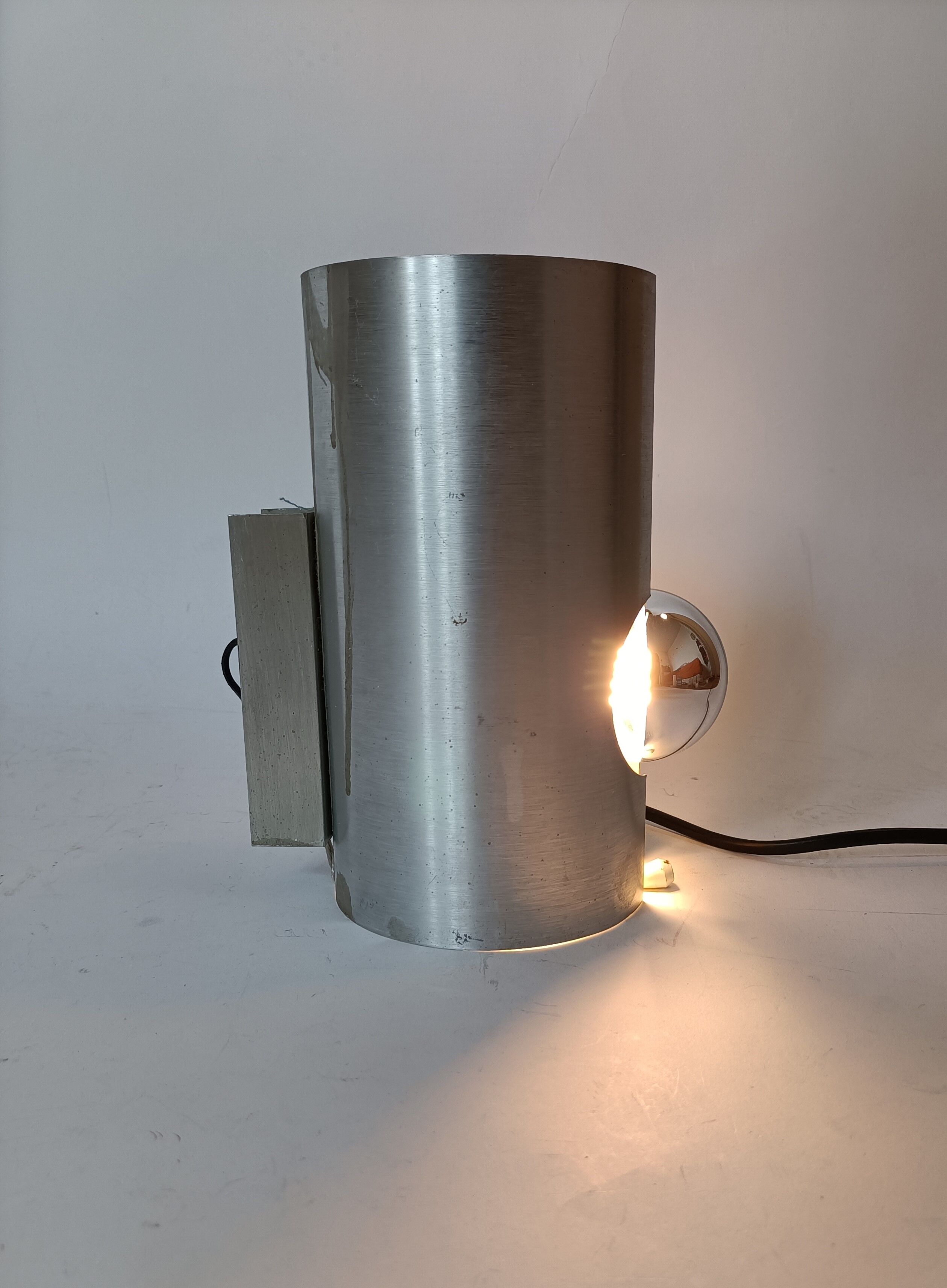 Applique Oxar en aluminium brossé 1970