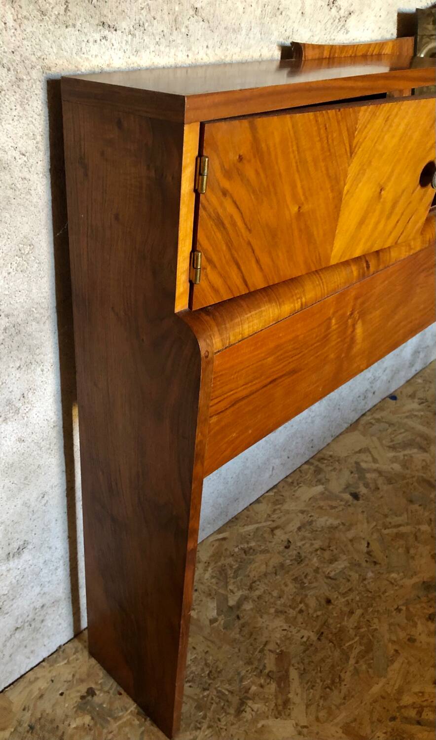 Cozy empty pockets sideboard