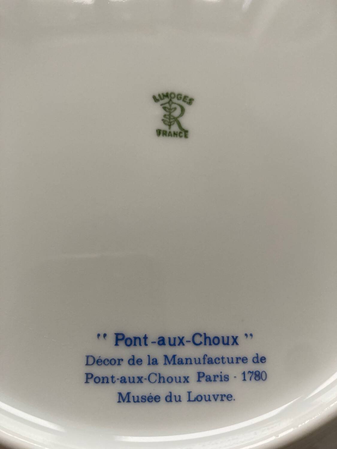 Set of 19 Pont aux Choux reissue plates