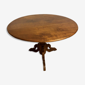 ROUND TABLE IN SOLID WALNUT NINETEENTH