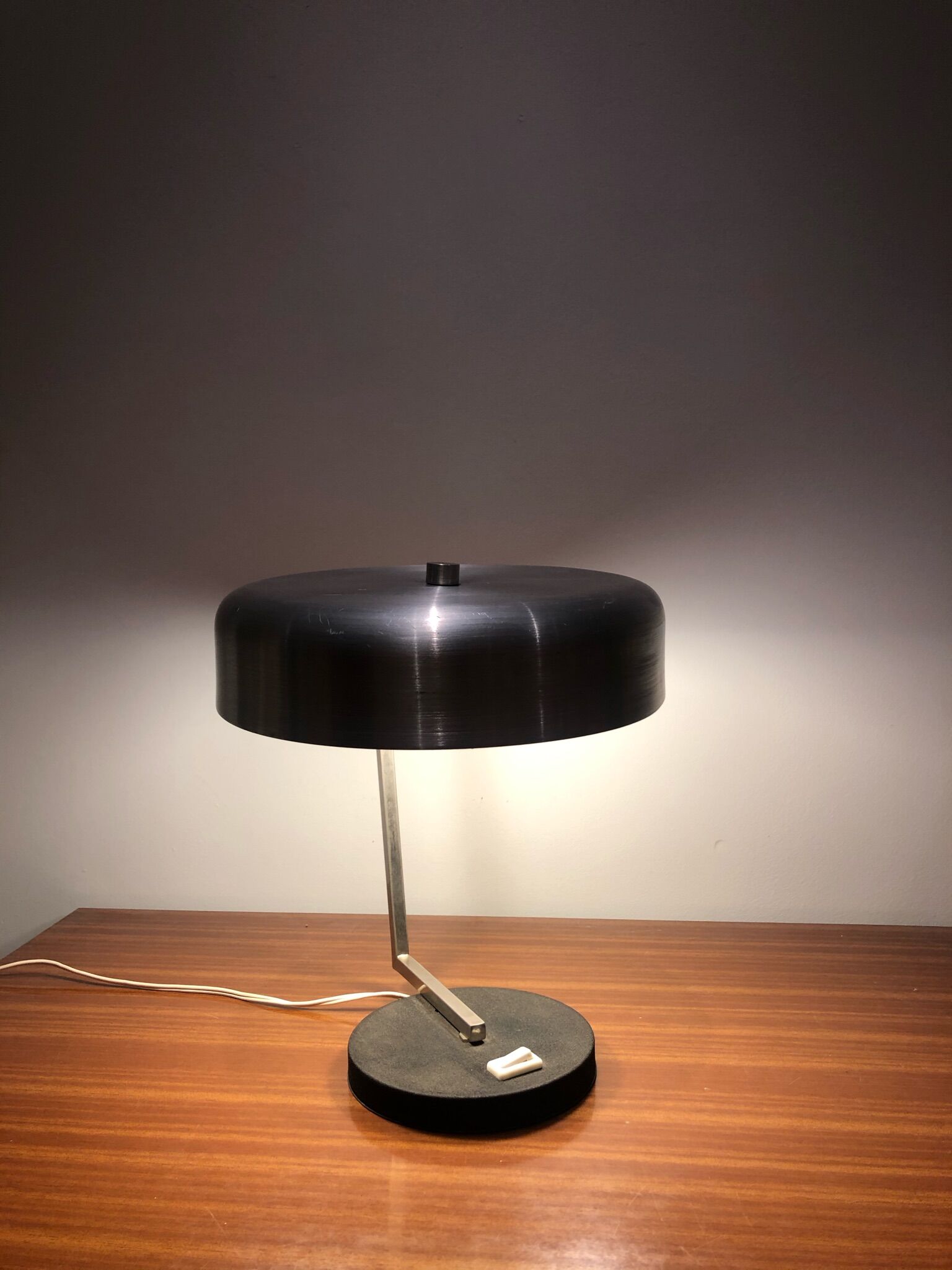 Lampe à poser aluminium design vintage