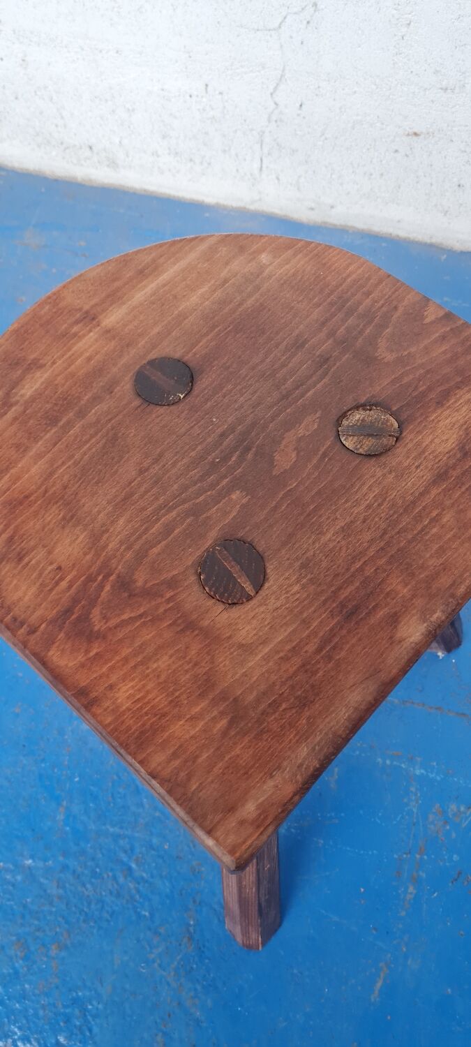Tabouret de traite tripode